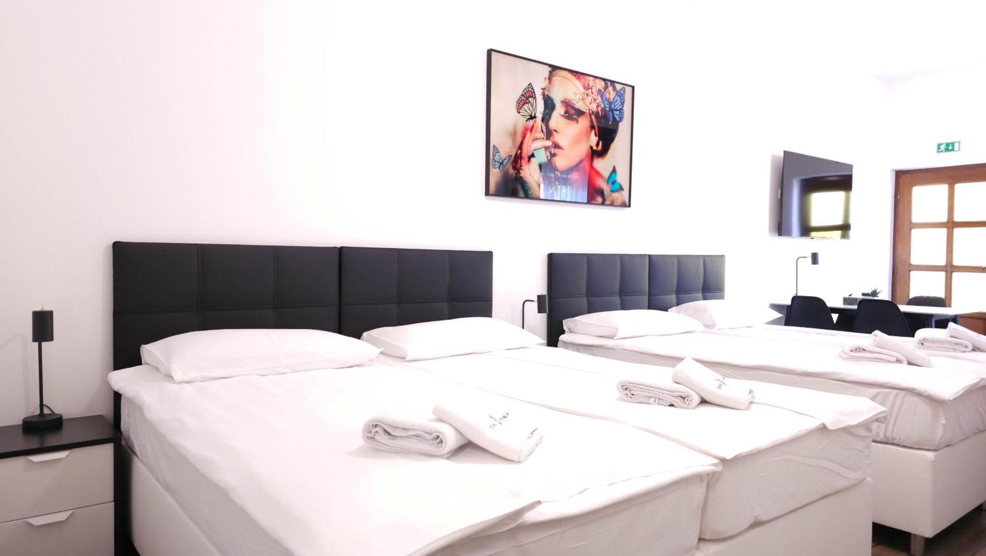 בפורטורוז Rooms Koblar מראה חיצוני תמונה